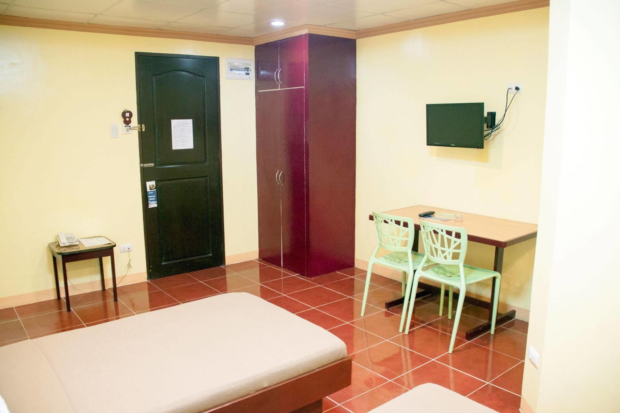 Allson'S Inn Cebu Exterior foto