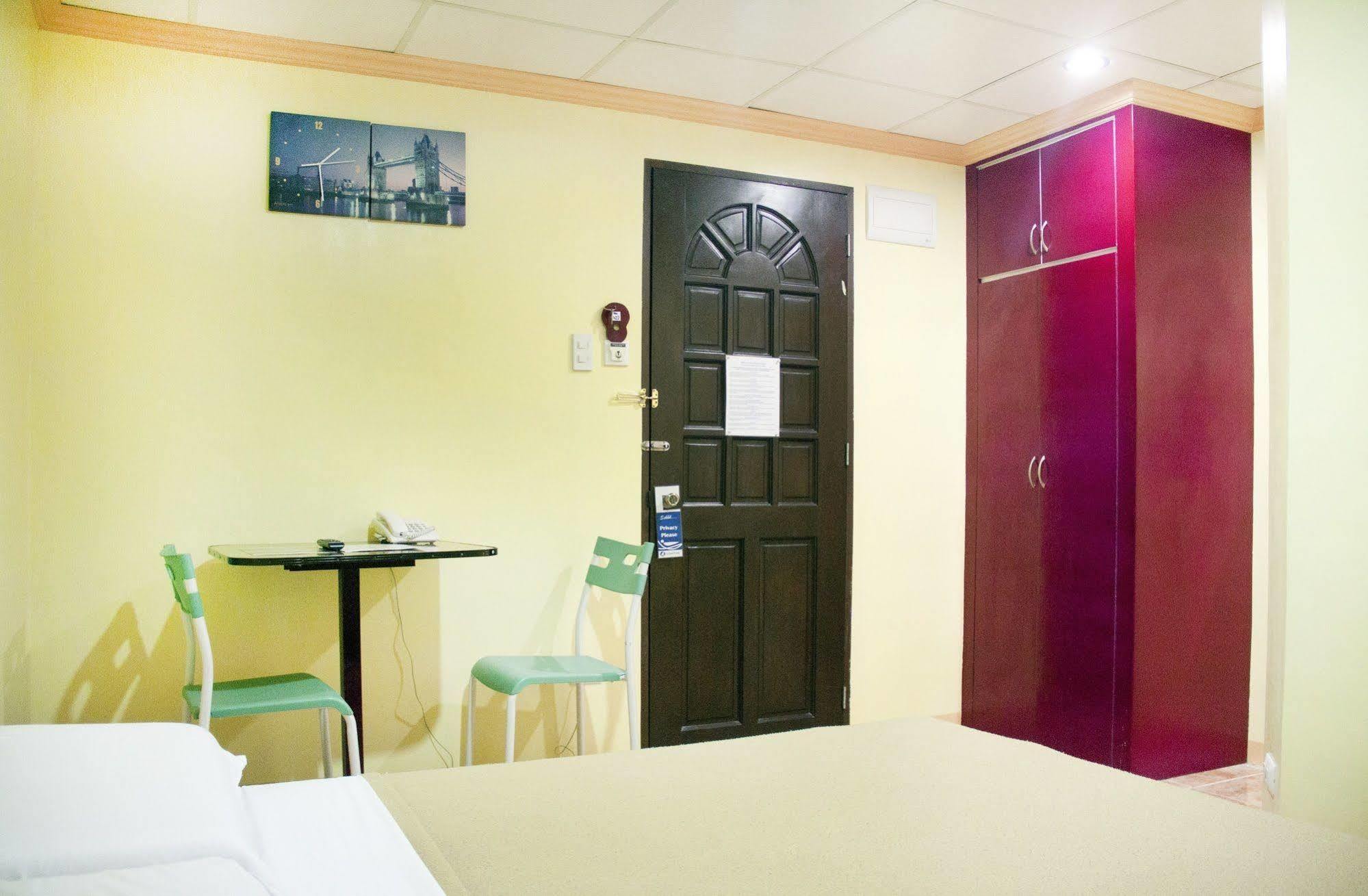 Allson'S Inn Cebu Exterior foto